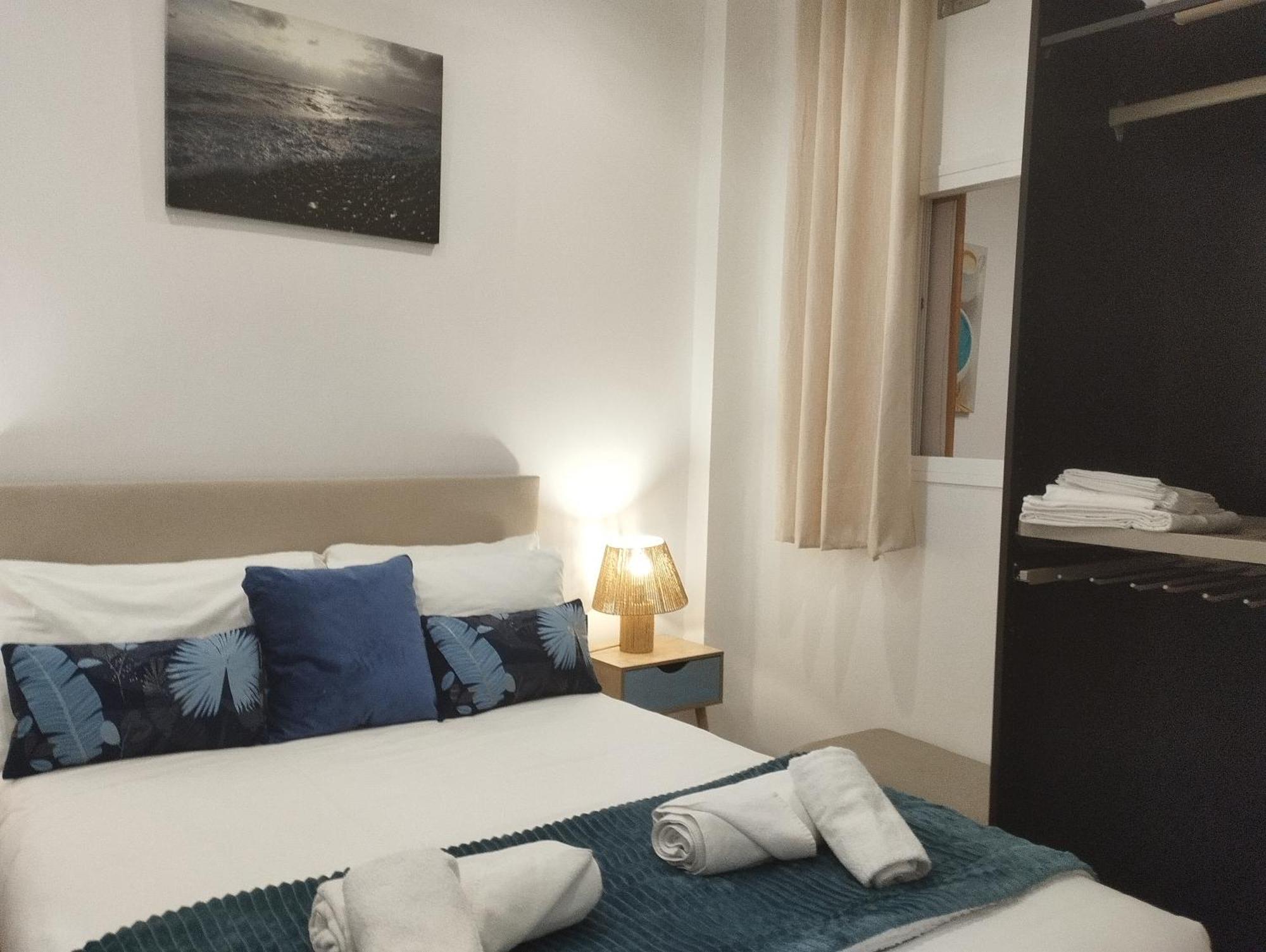 フエンヒロラPort House, Paseo Maritimo,A Un Minuto Playaアパートメント エクステリア 写真