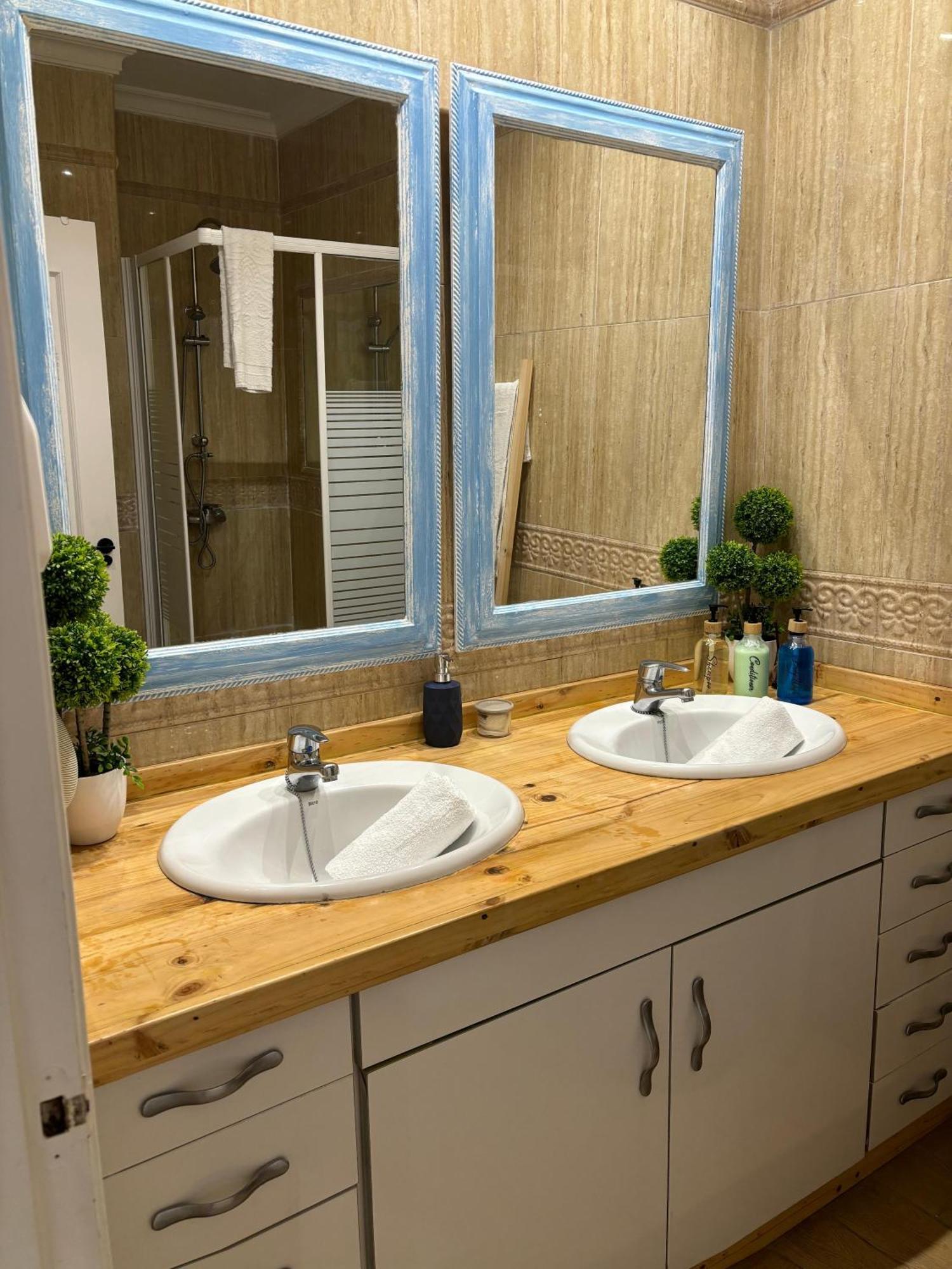 フエンヒロラPort House, Paseo Maritimo,A Un Minuto Playaアパートメント エクステリア 写真